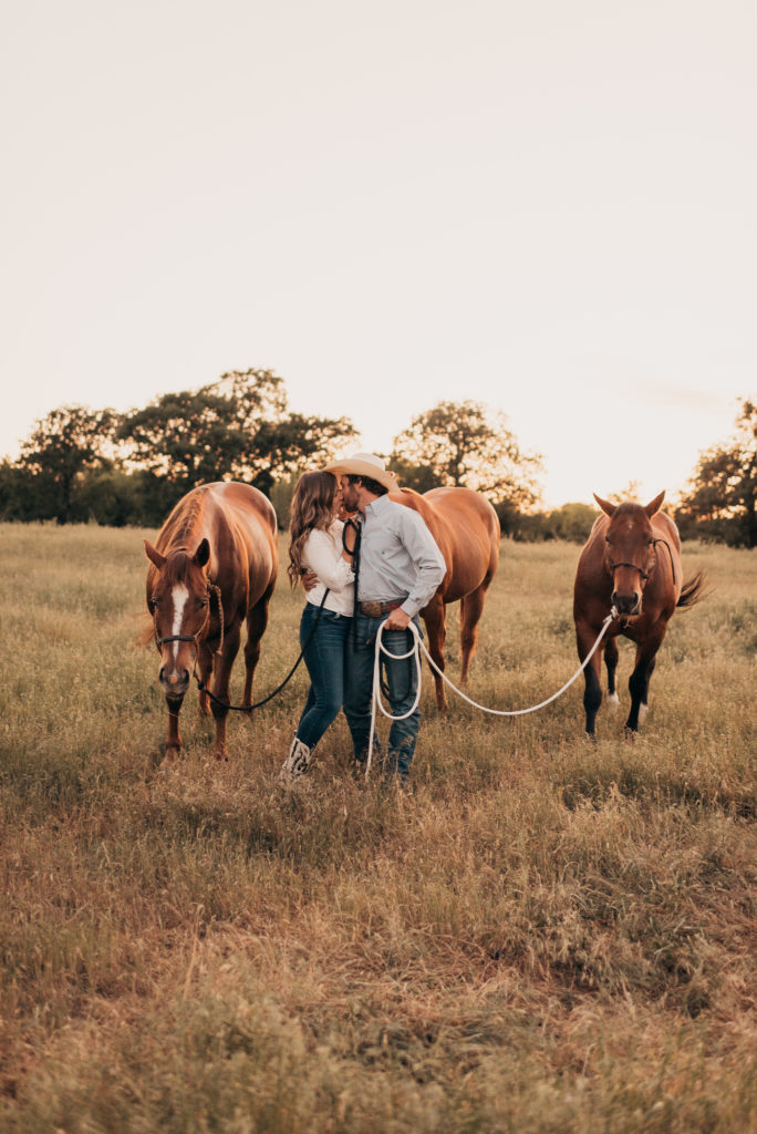 Western wedding - ranch engagement