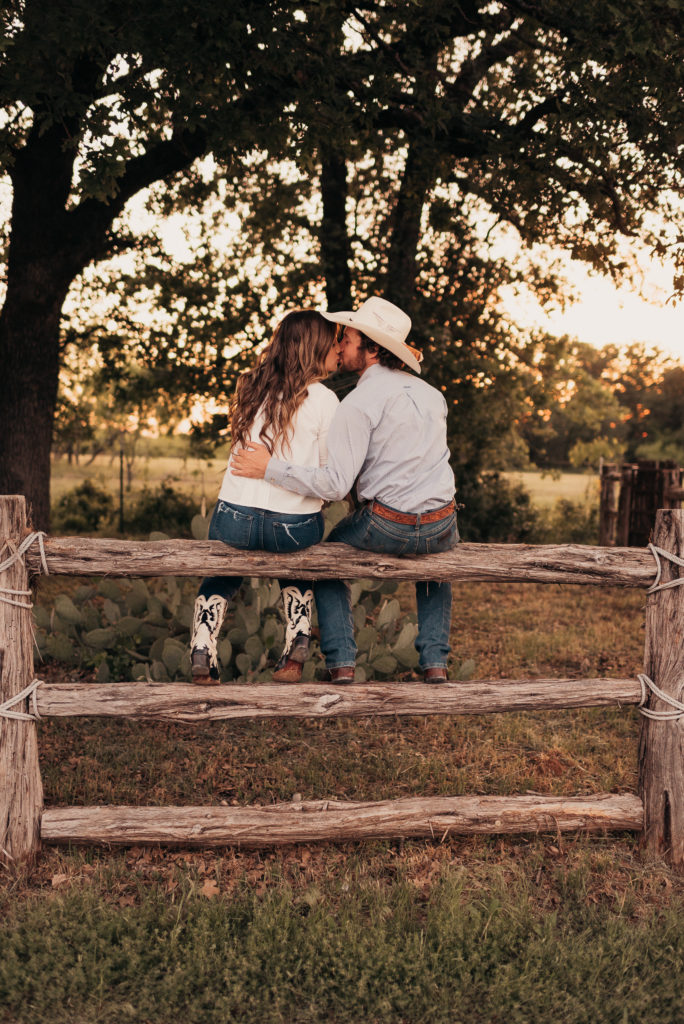 western engagement photos, cowboy couple, ranch couple