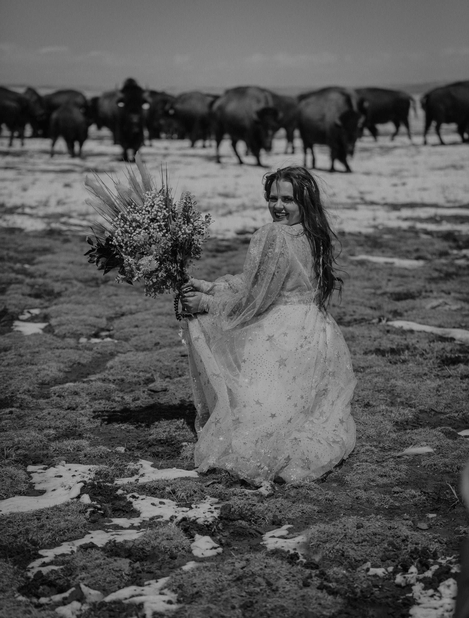 HARLEY + CODY | ELOPEMENT - westernweddingmagazine.com