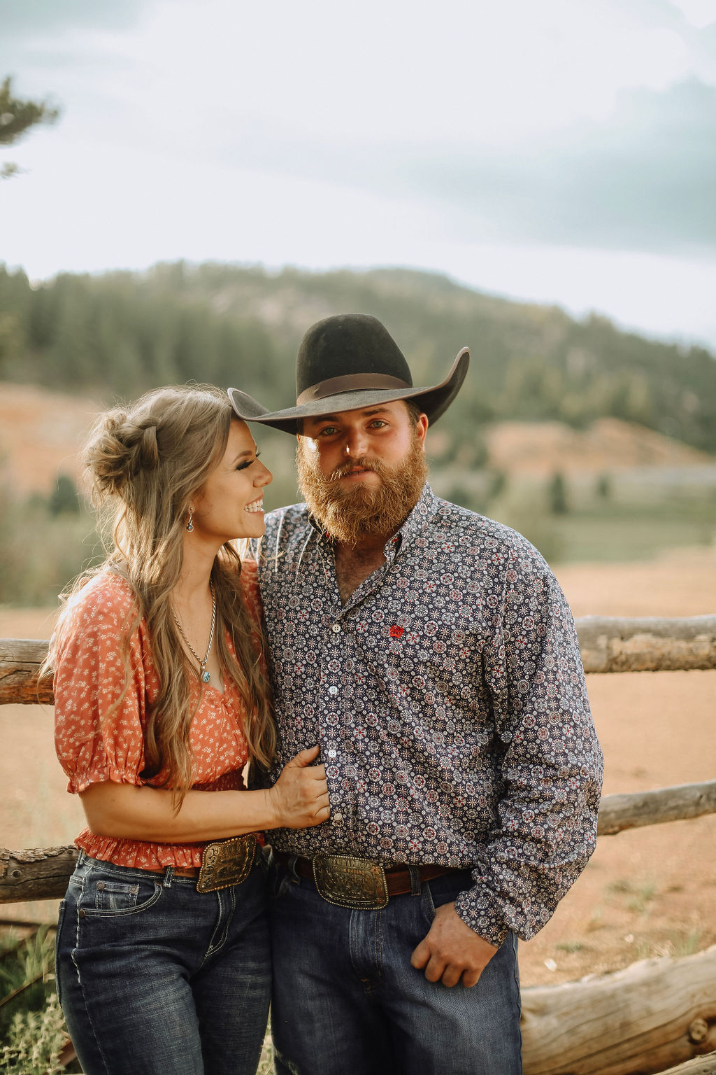 CHEYENNE + STETSON | ENGAGEMENT - westernweddingmagazine.com