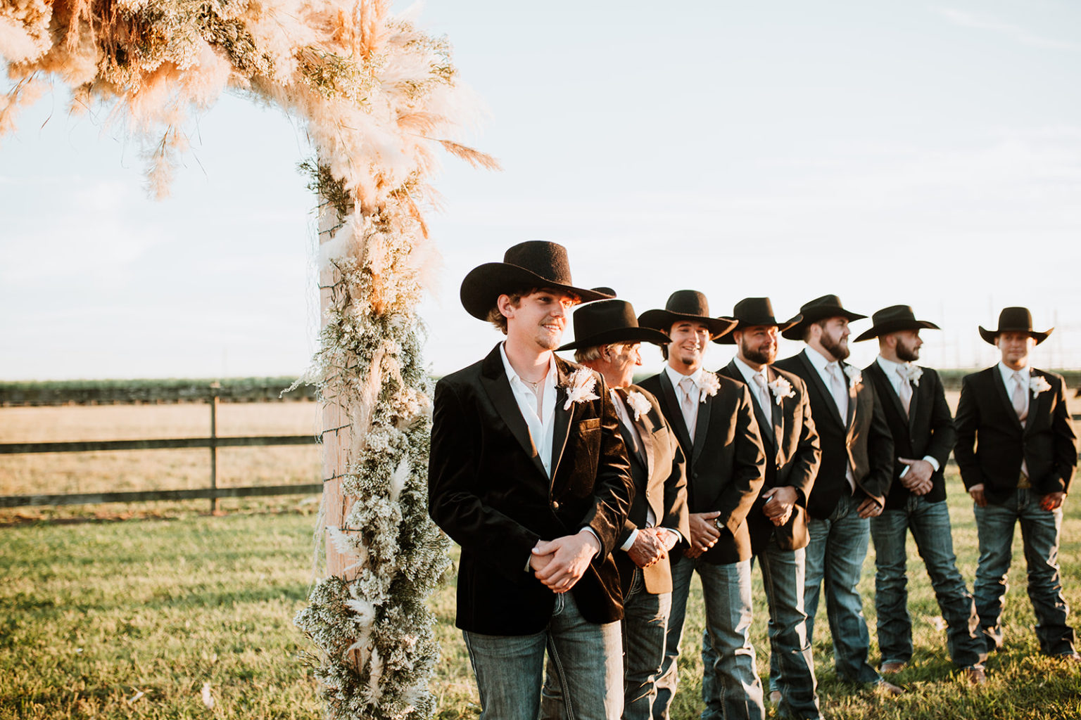 Sydney + Kaine | WEDDING - westernweddingmagazine.com