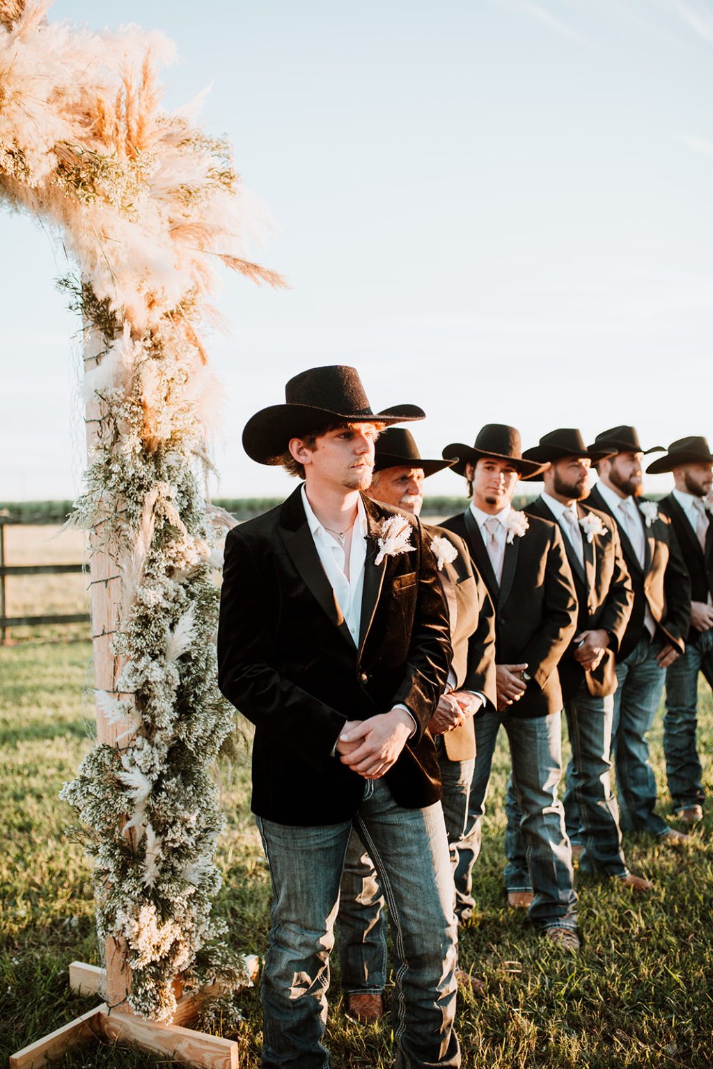 Sydney + Kaine | WEDDING - westernweddingmagazine.com