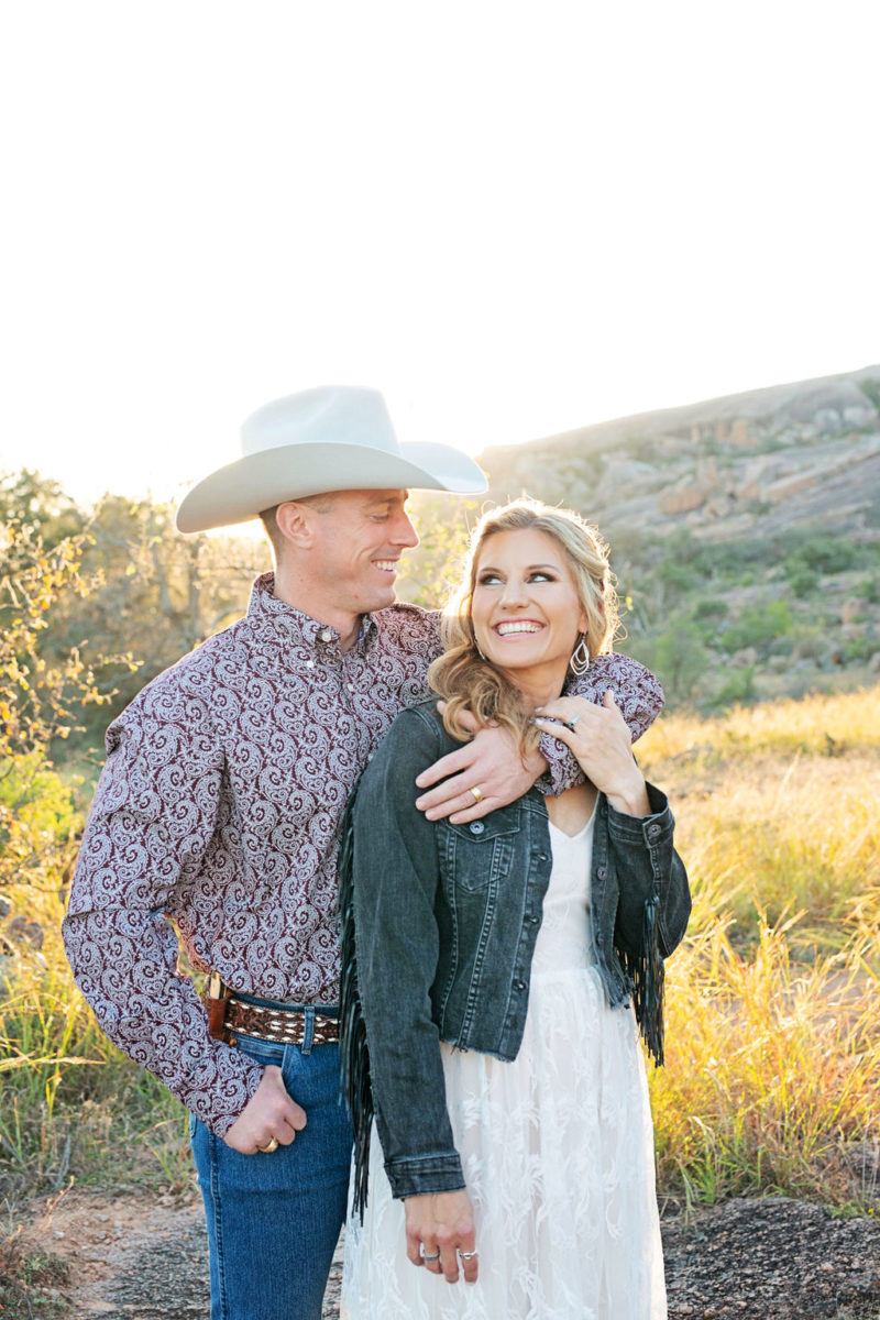 Danielle + Clint | VOW RENEWAL - westernweddingmagazine.com