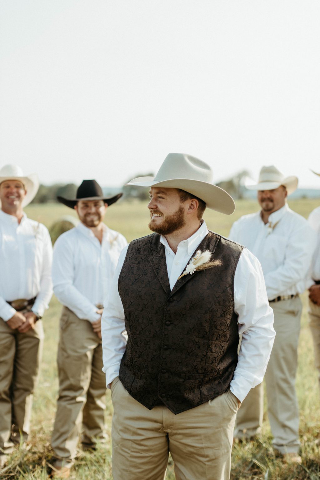 AMBER + PAYTON | WEDDING - westernweddingmagazine.com